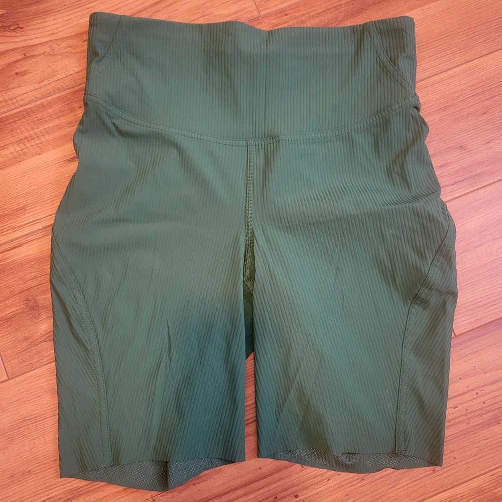 High-Waist Forest Green Women's Bike Shorts 8''